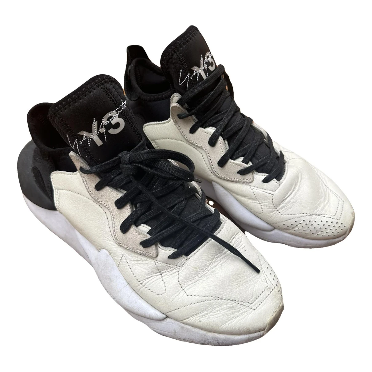 Pre-owned Y-3 By Yohji Yamamoto Leather Low Trainers In Beige