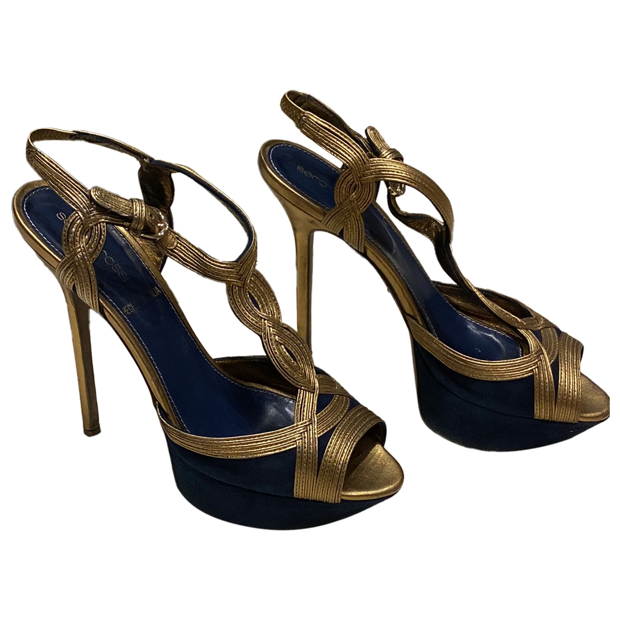 Pre-owned Sergio Rossi Heels In Gold