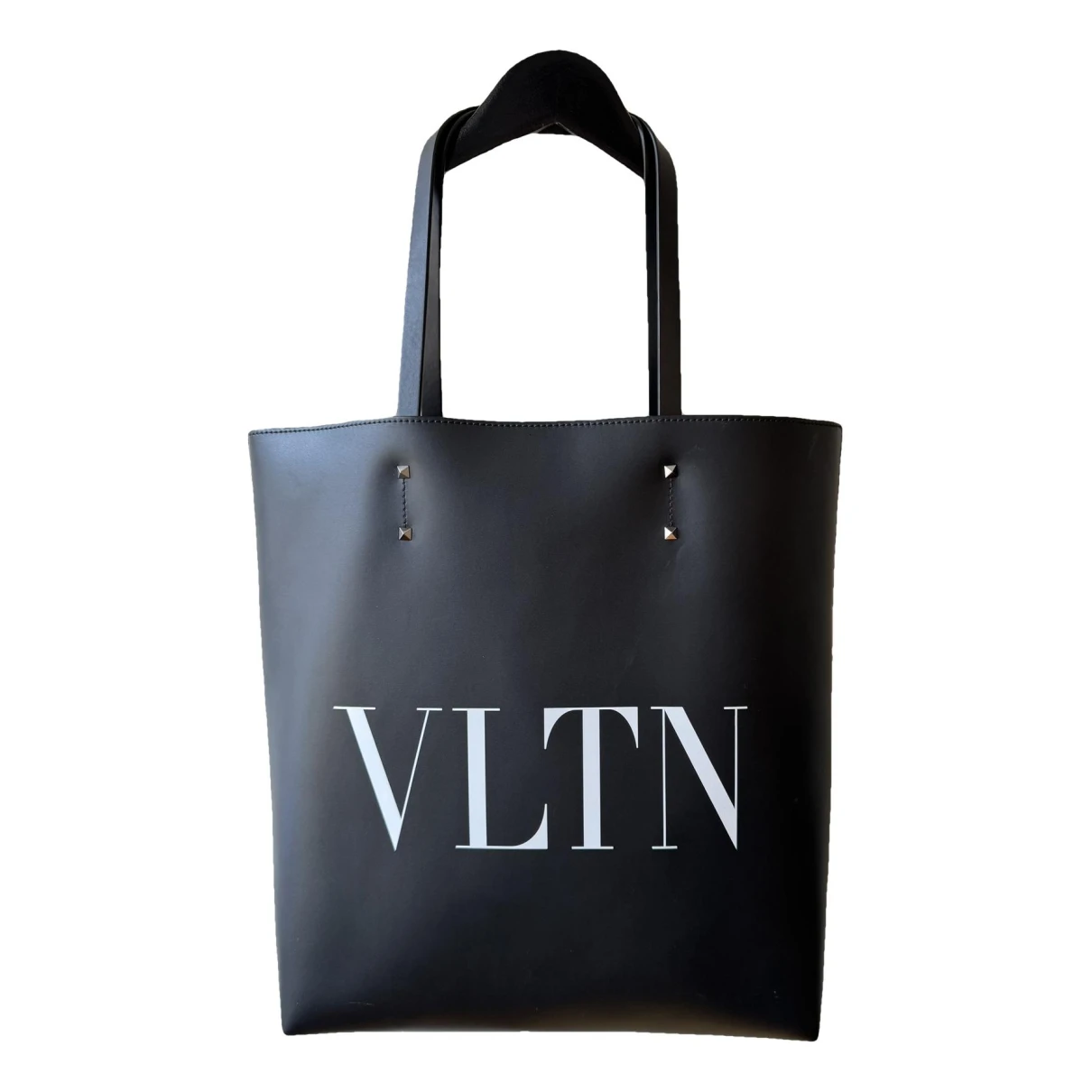 Pre-owned Valentino Garavani Leather Bag In Black