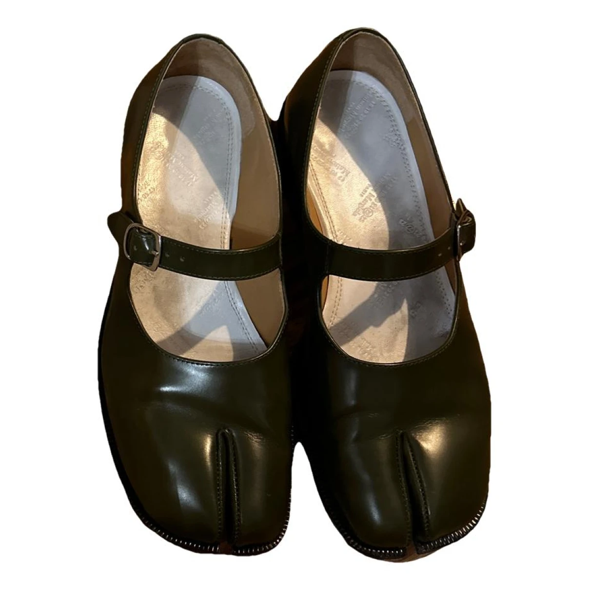 Pre-owned Maison Margiela Tabi Leather Flats In Green