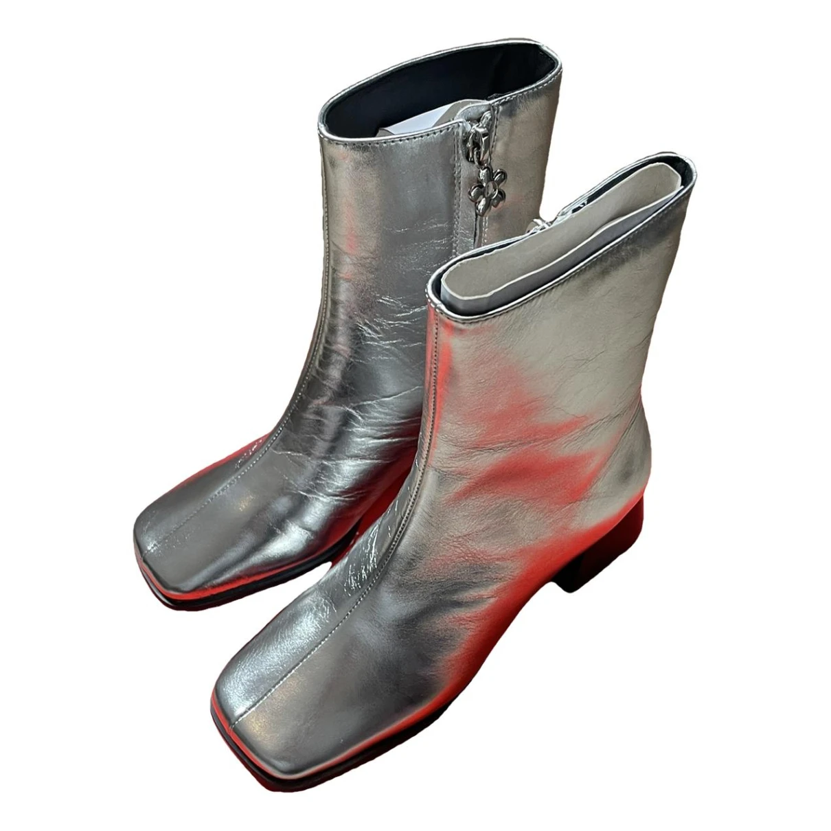 Pre-owned Lisa Says Gah Leather Ankle Boots In Silver