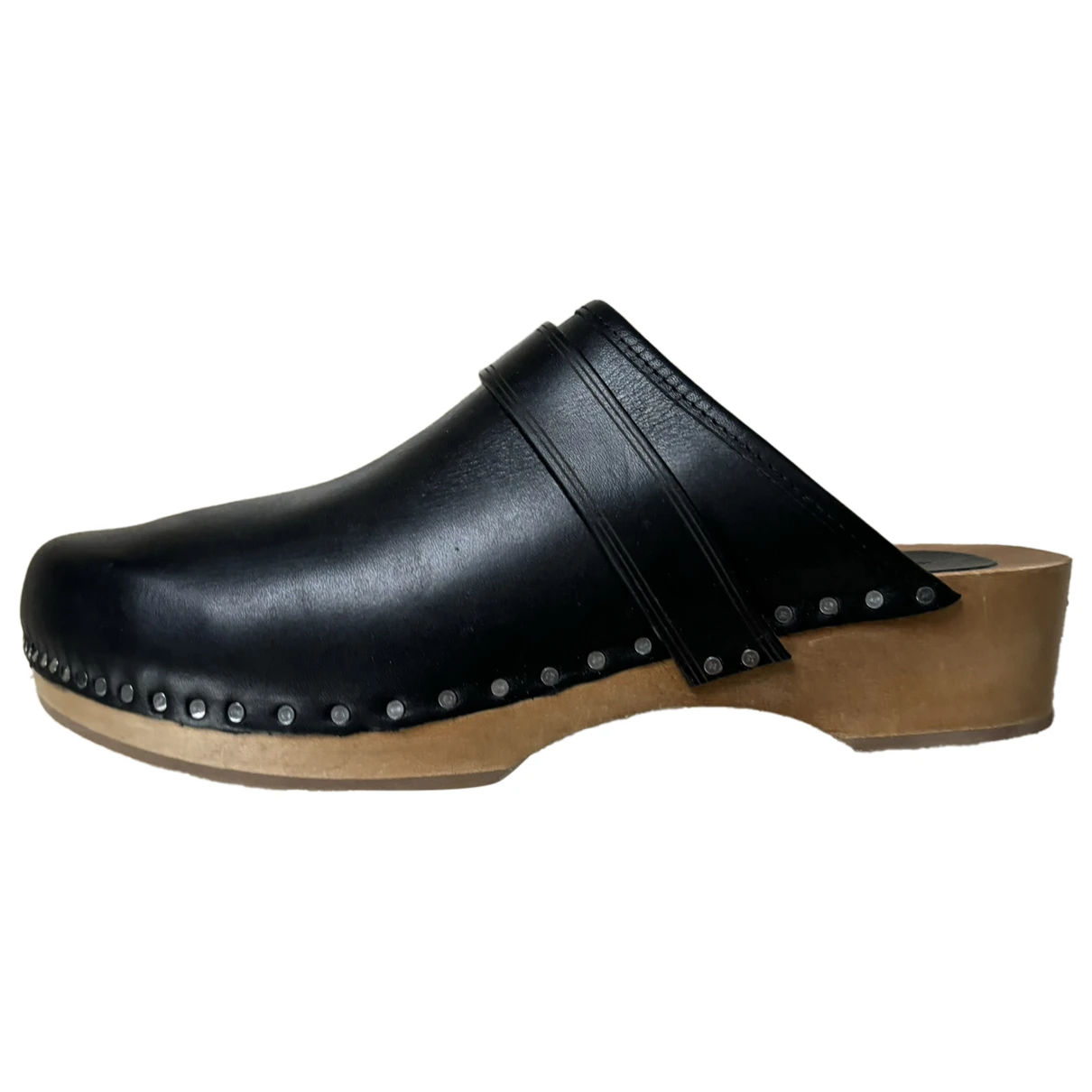 Pre-owned Isabel Marant Leather Mules & Clogs In Black