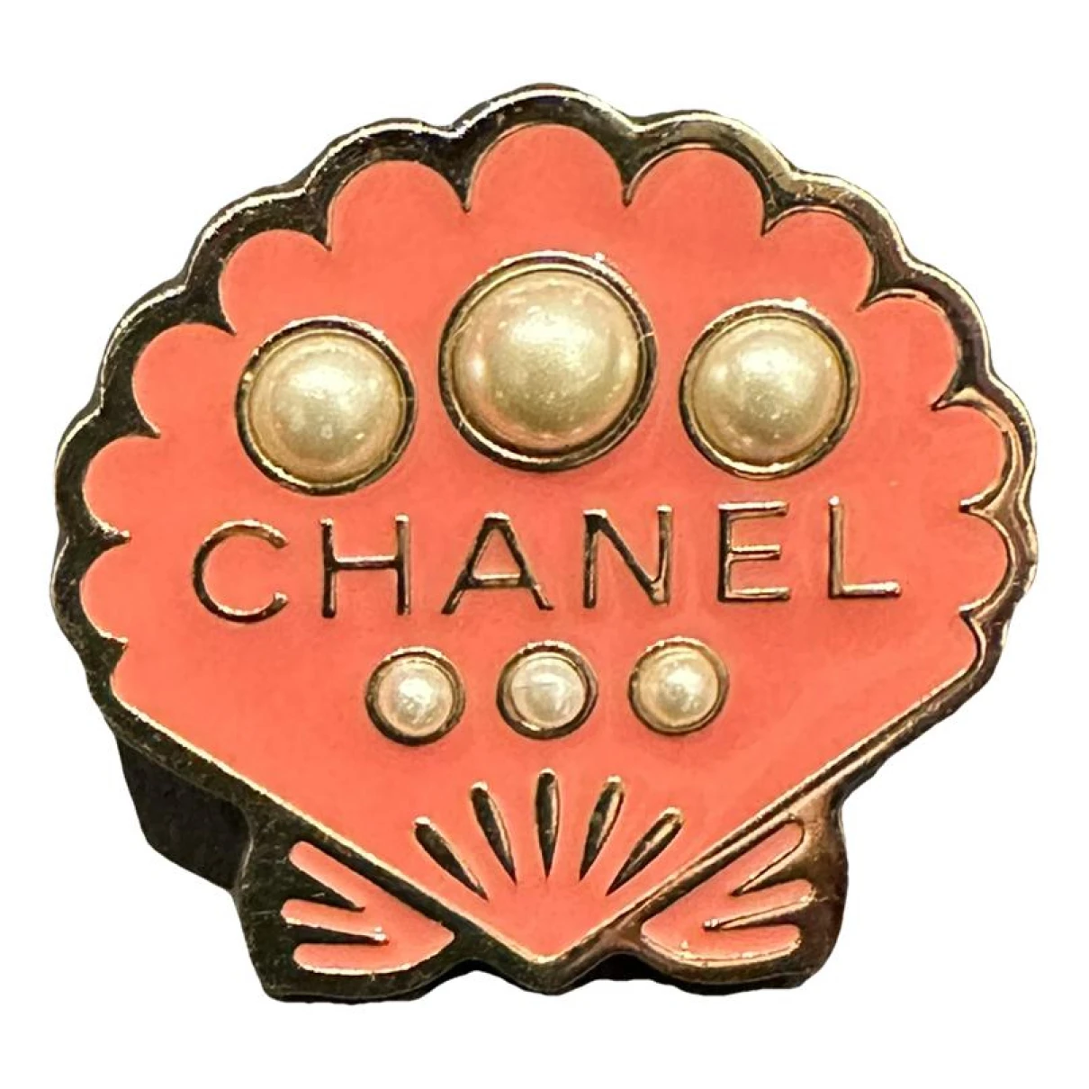 Pre-owned Chanel Pin & Brooche In Orange