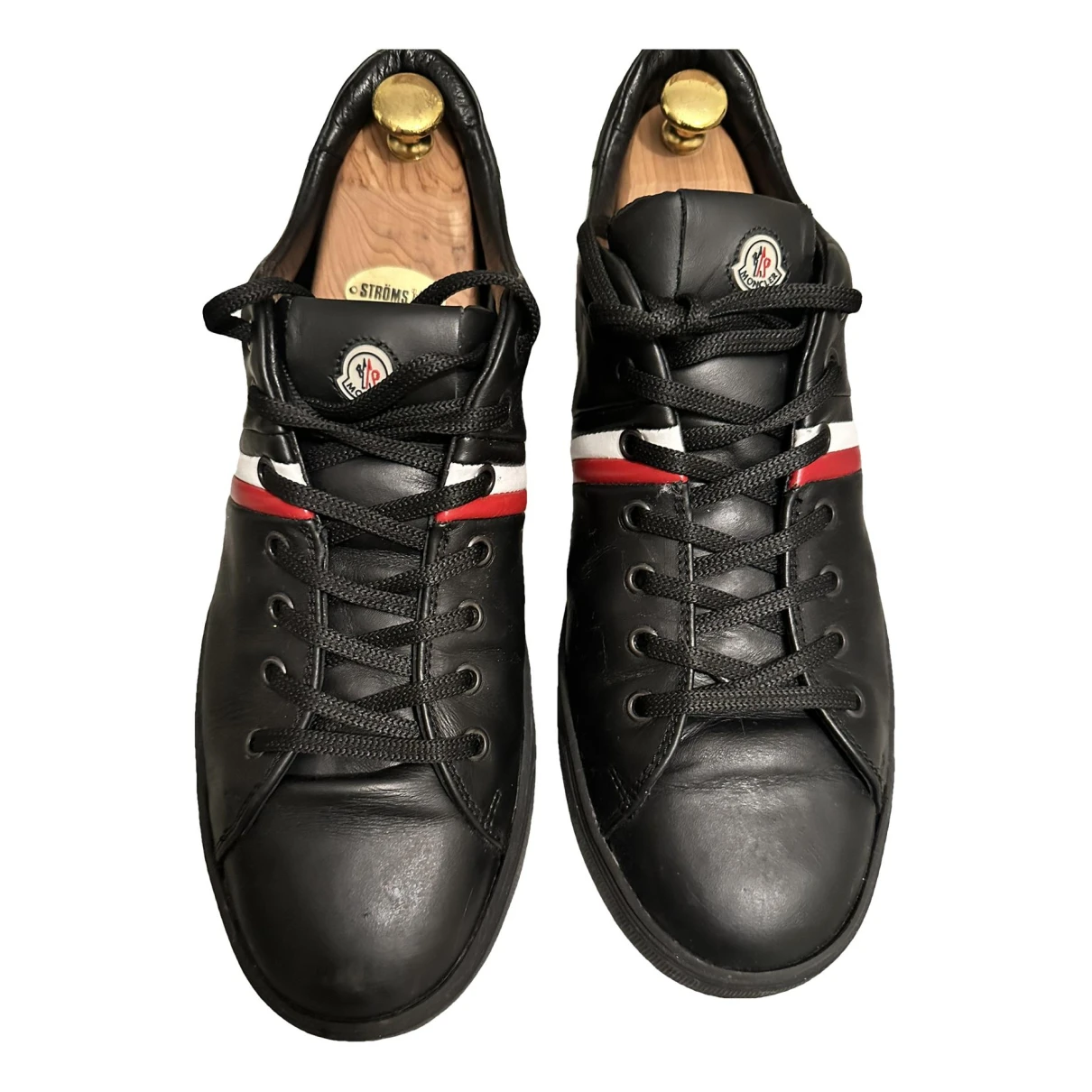 Pre-owned Moncler Leather Low Trainers In Black