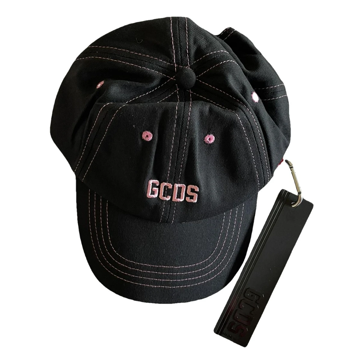 Pre-owned Gcds Cap In Black