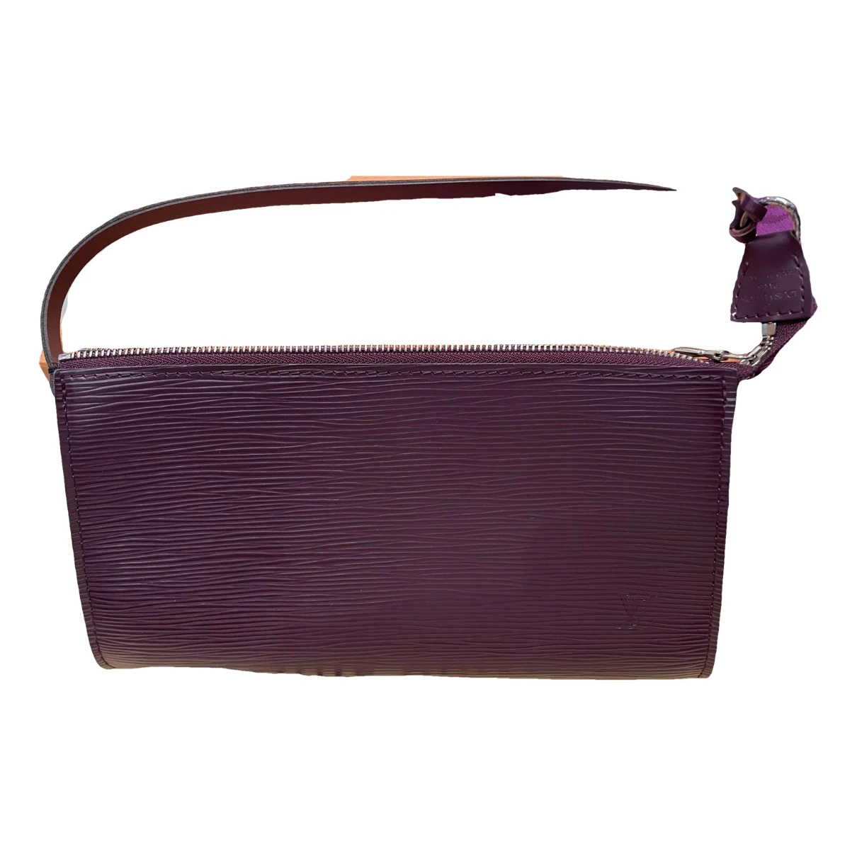 Pre-owned Louis Vuitton Pochette Accessoire Leather Clutch Bag In Purple