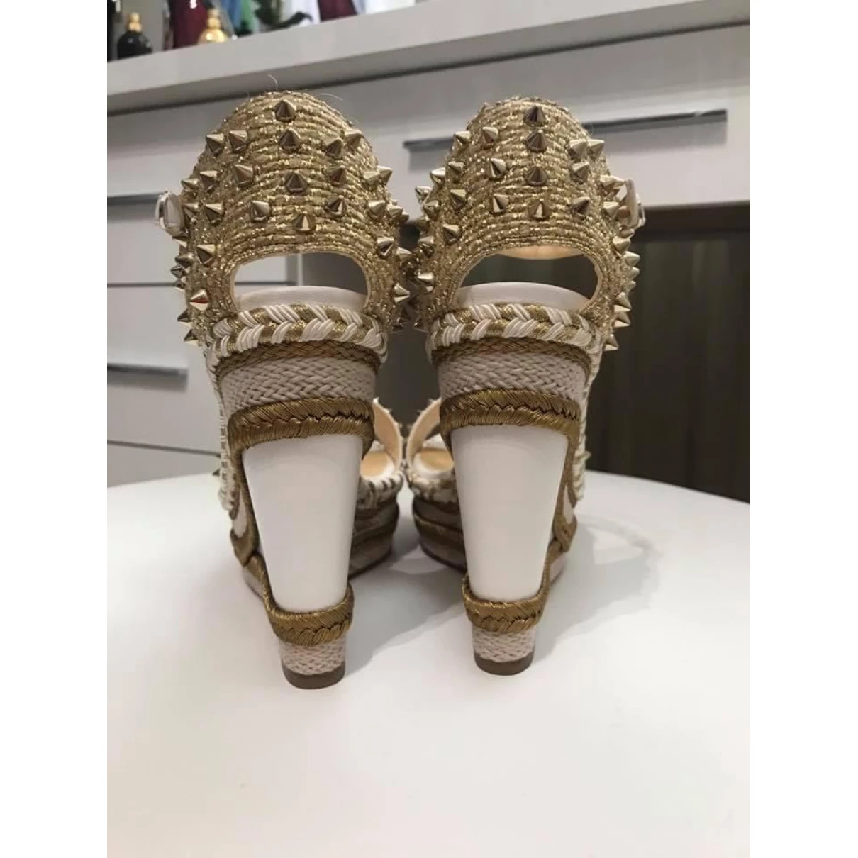 Pre-owned Christian Louboutin Leather Sandals In White