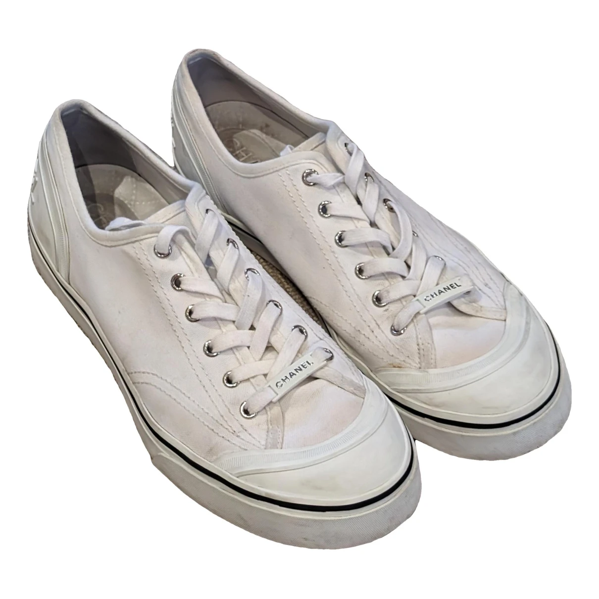 Pre-owned Chanel Cloth Low Trainers In White