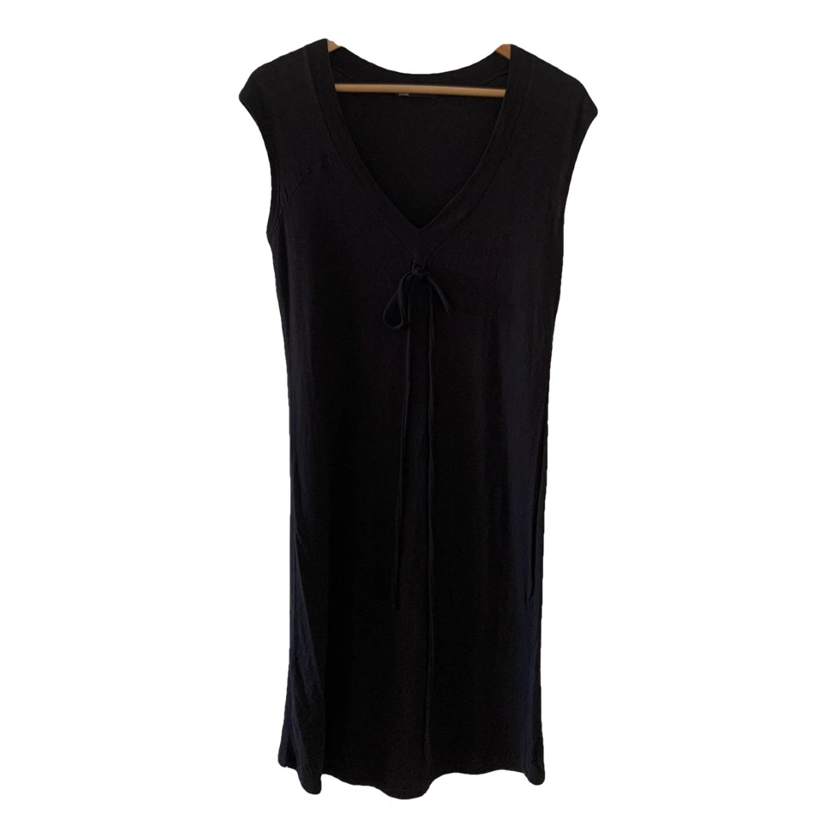 Pre-owned Closed Wool Mid-length Dress In Black