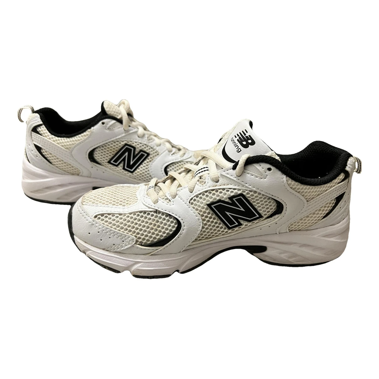 Pre-owned New Balance 530 Trainers In White
