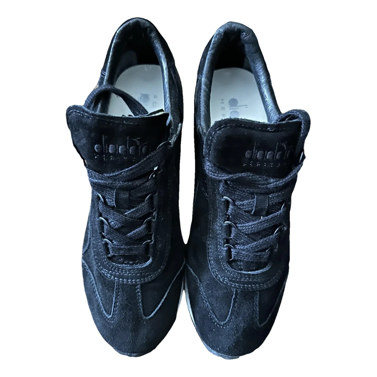 Pre-owned Diadora Trainers In Black