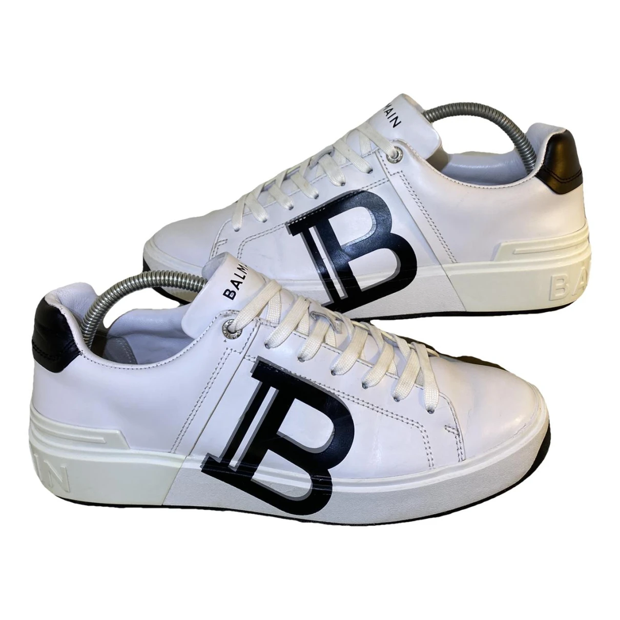 Pre-owned Balmain Leather Low Trainers In White