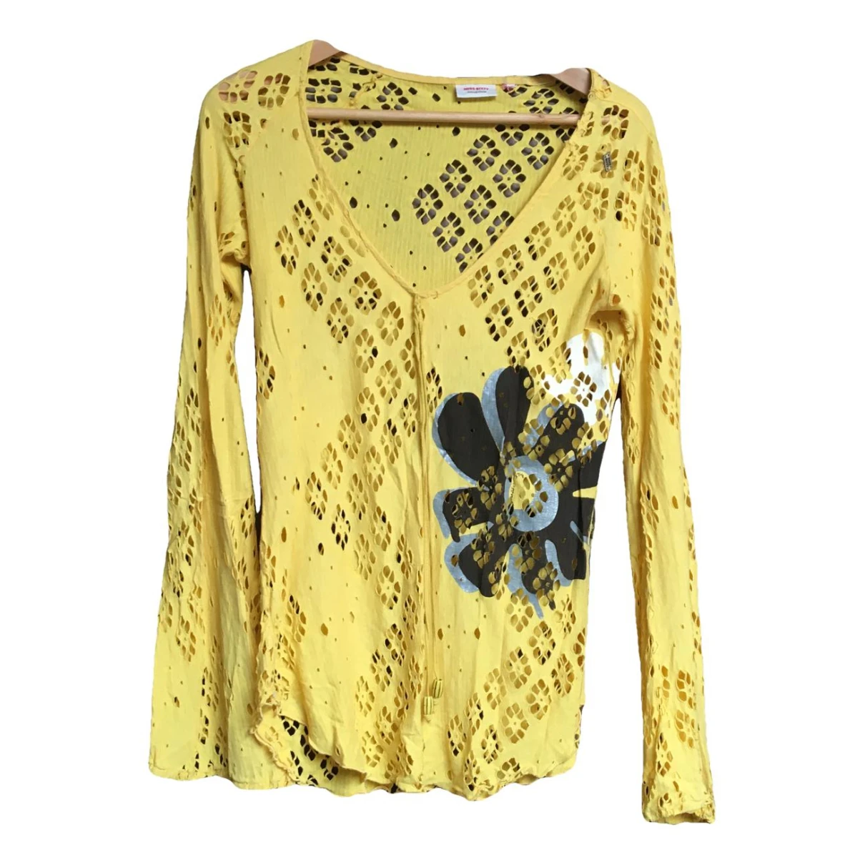 Pre-owned Miss Sixty Top In Yellow