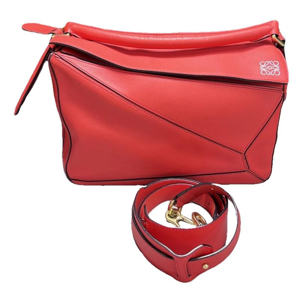 Pre-owned Loewe Puzzle Leather Handbag In Red