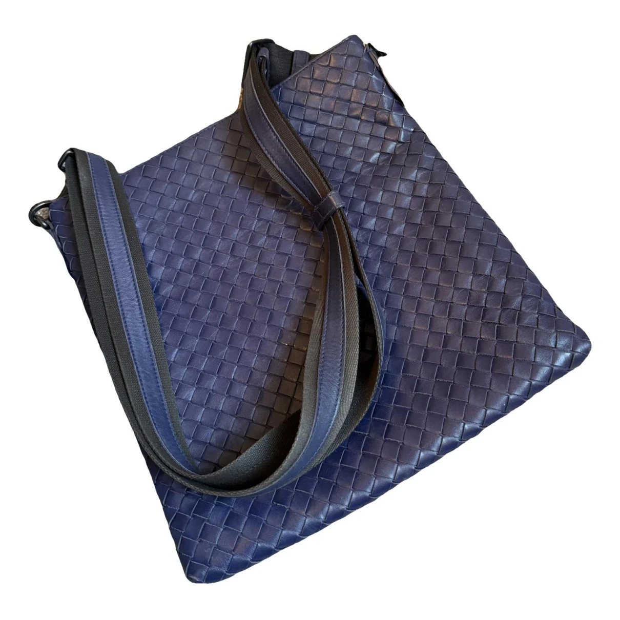 Pre-owned Bottega Veneta Leather Handbag In Purple