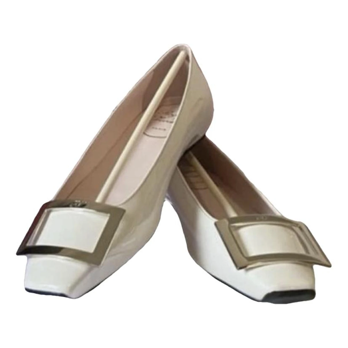 Pre-owned Roger Vivier Trompette Patent Leather Ballet Flats In White