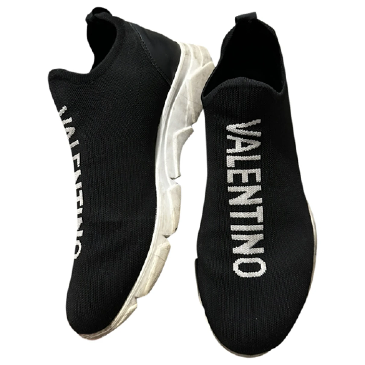 Pre-owned Valentino By Mario Valentino Low Trainers In Black