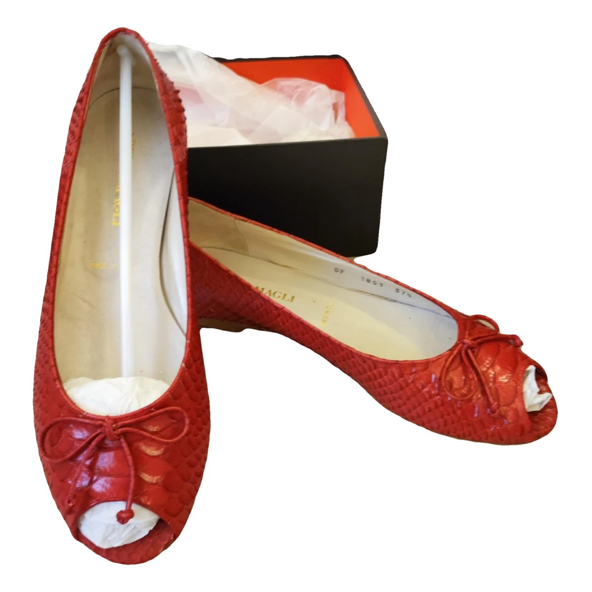 Pre-owned Bruno Magli Leather Ballet Flats In Red