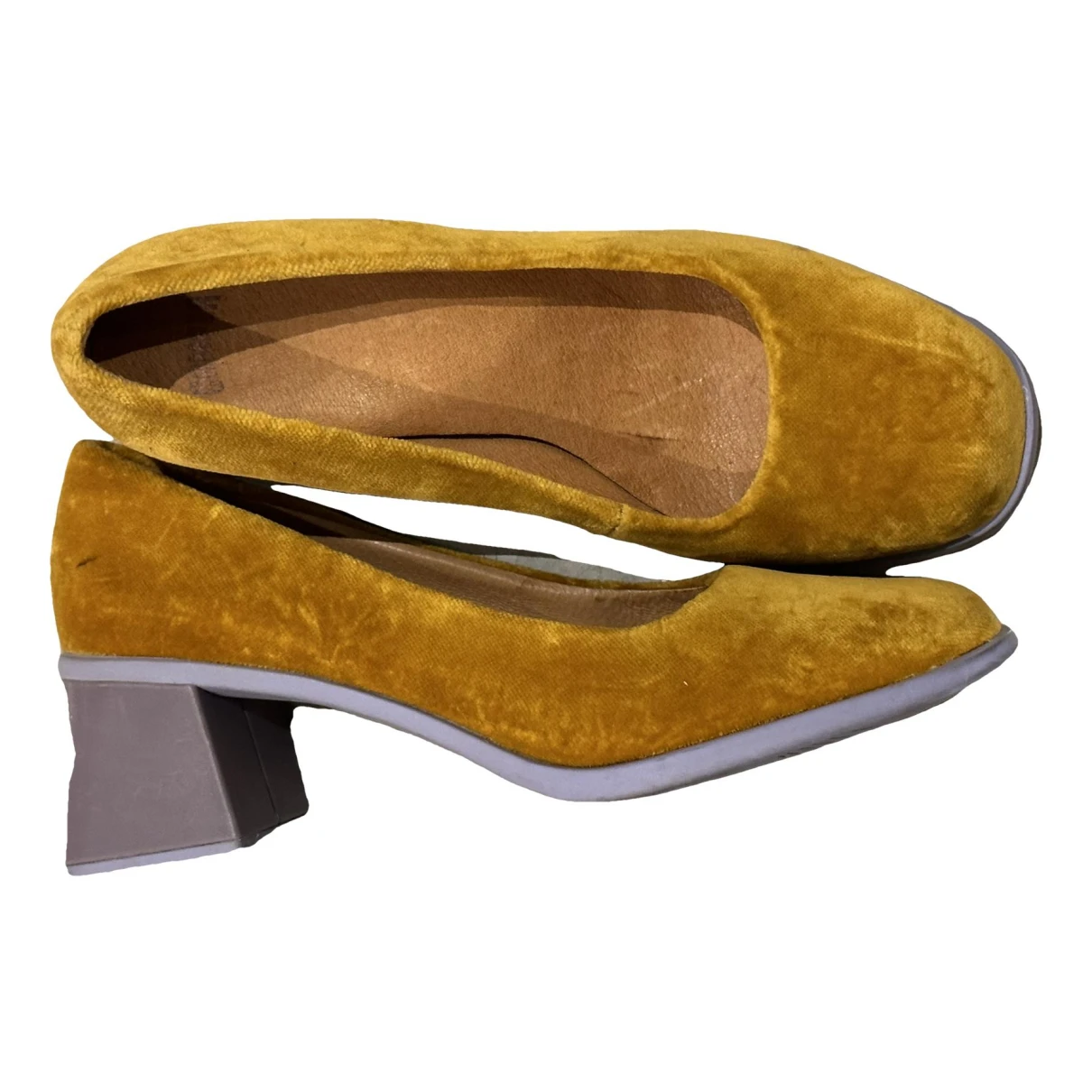 Pre-owned Camper Leather Ballet Flats In Gold
