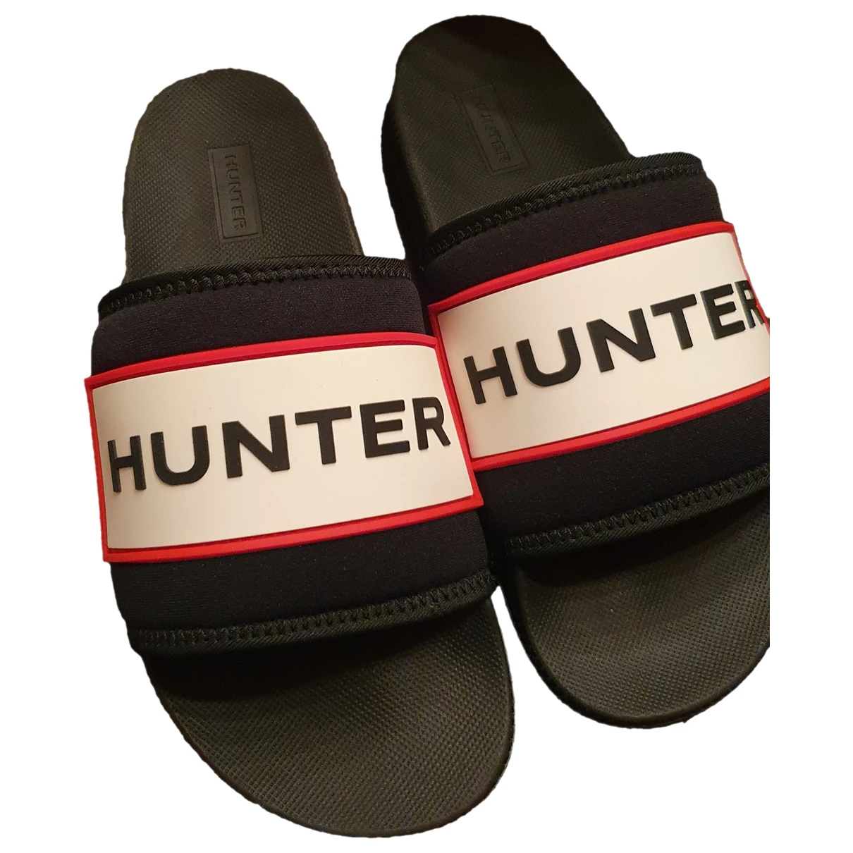 Pre-owned Hunter Flip Flops In Black