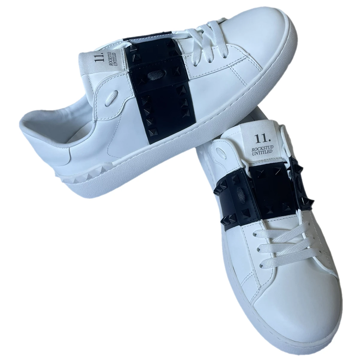 Pre-owned Valentino Garavani Rockstud Leather Low Trainers In White