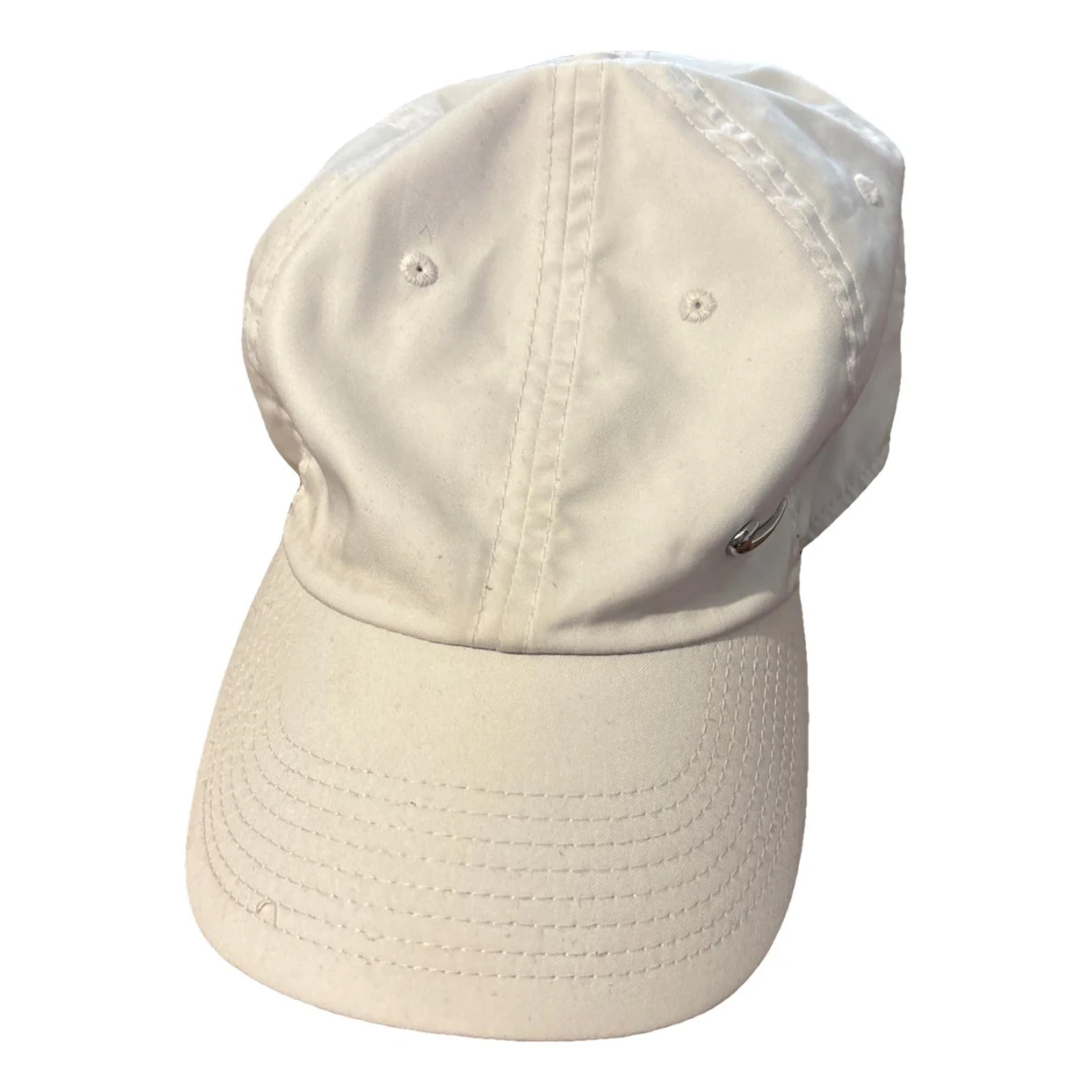 Pre-owned Nike Hat In White