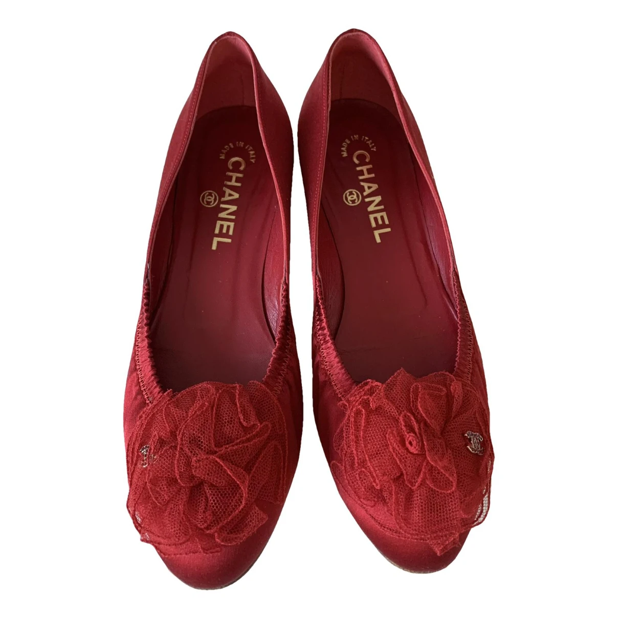 Pre-owned Chanel Cloth Flats In Red