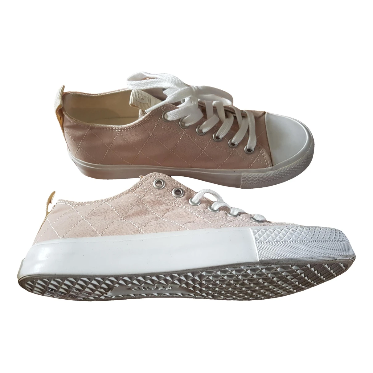 Pre-owned Guess Cloth Trainers In Beige
