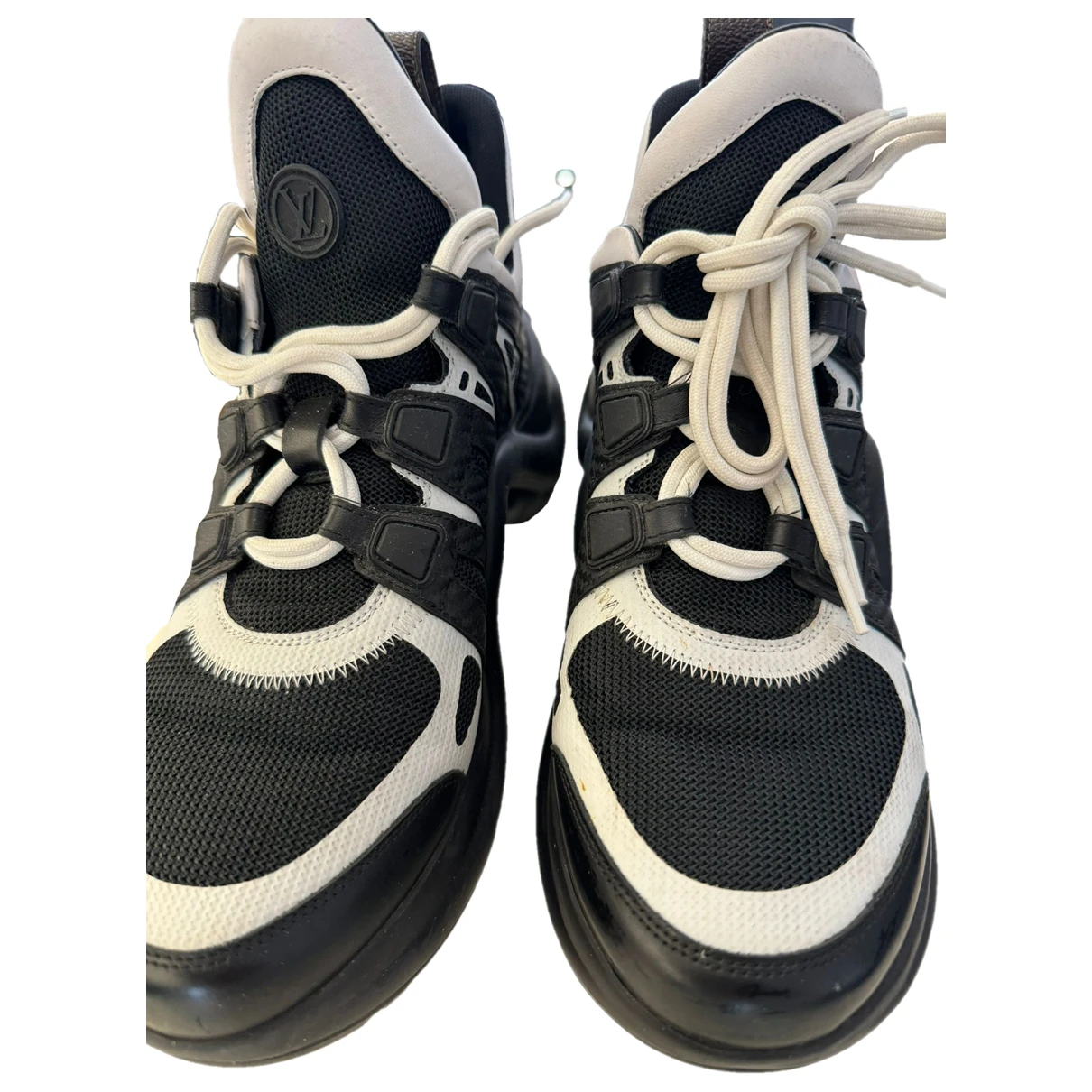 Pre-owned Louis Vuitton Archlight Trainers In Black