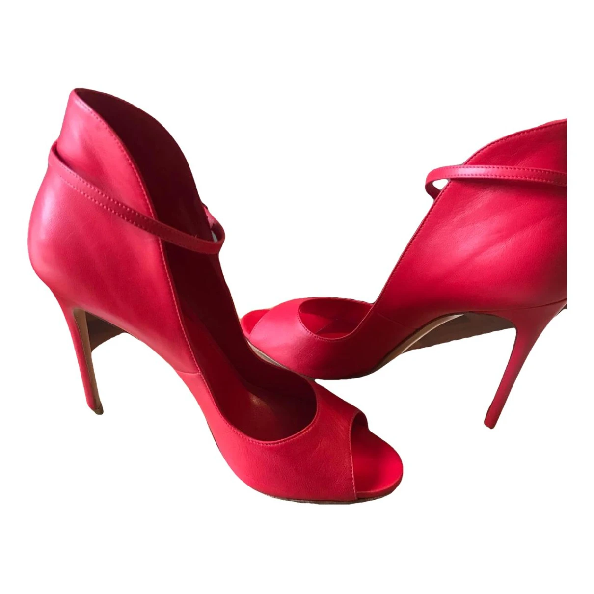 Pre-owned Gianvito Rossi Leather Sandals In Red