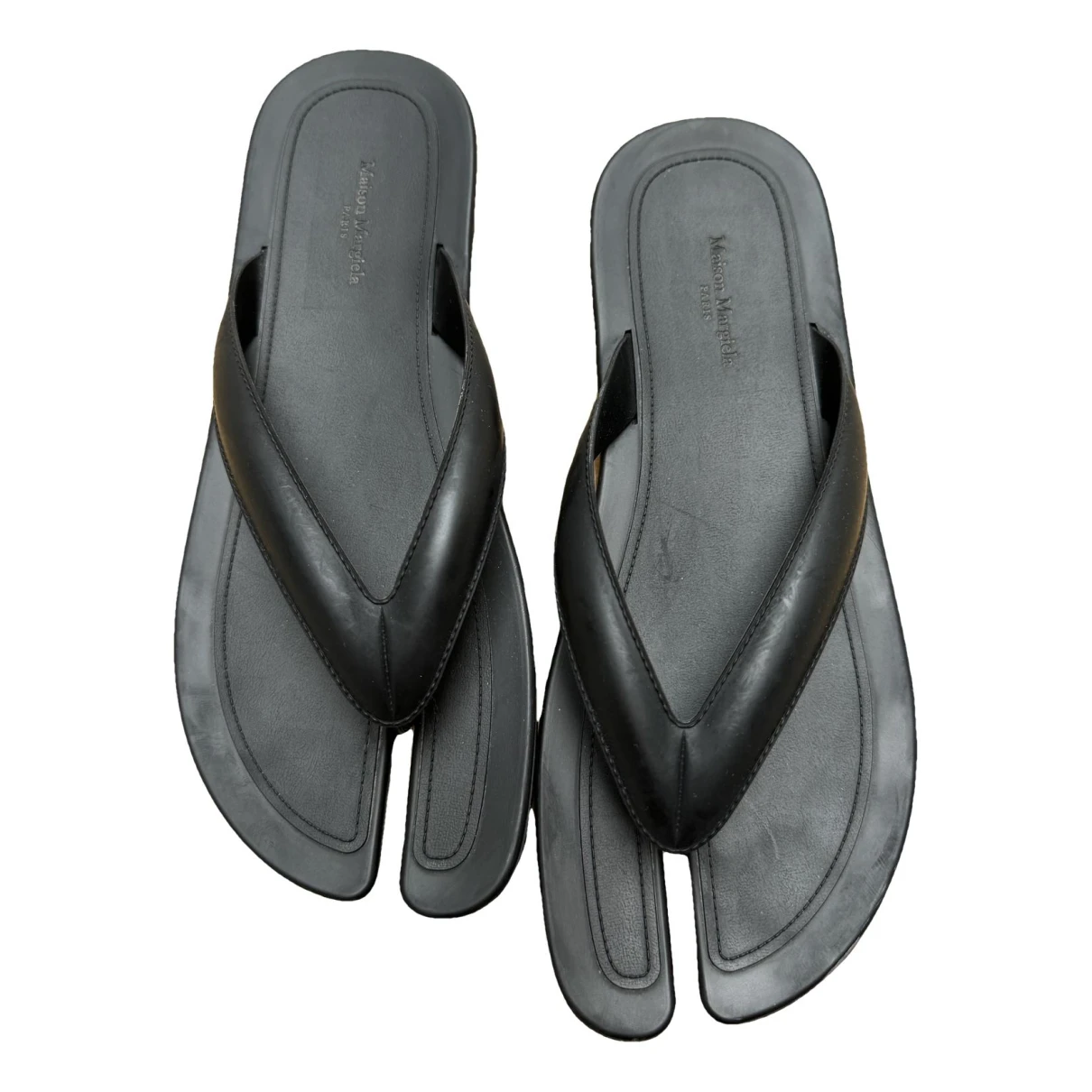Pre-owned Maison Margiela Tabi Patent Leather Flats In Black