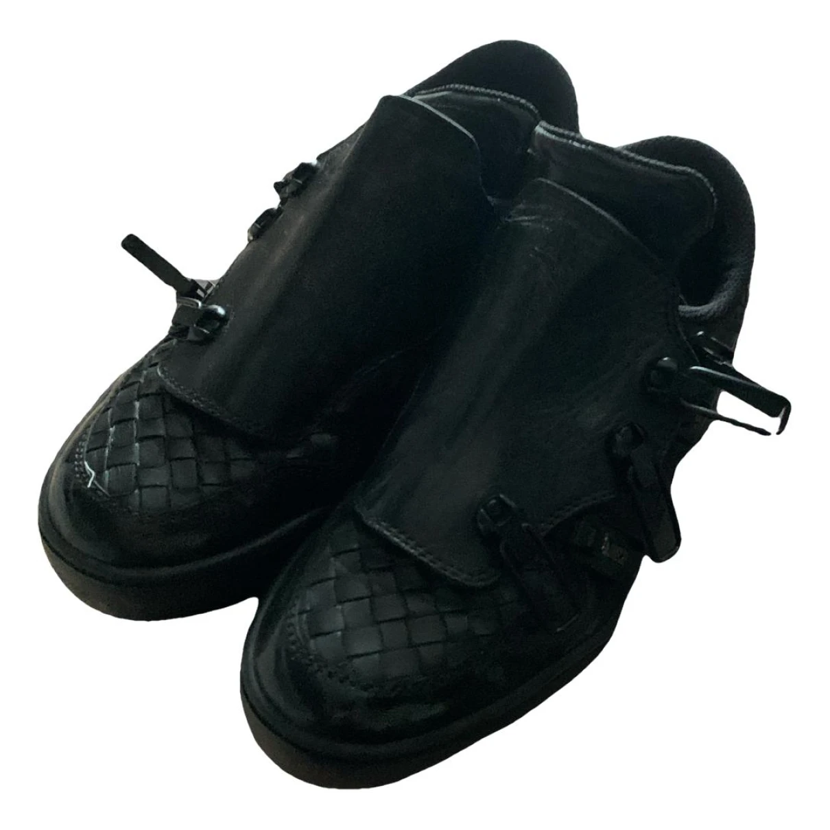 Pre-owned Bottega Veneta Leather Trainers In Black