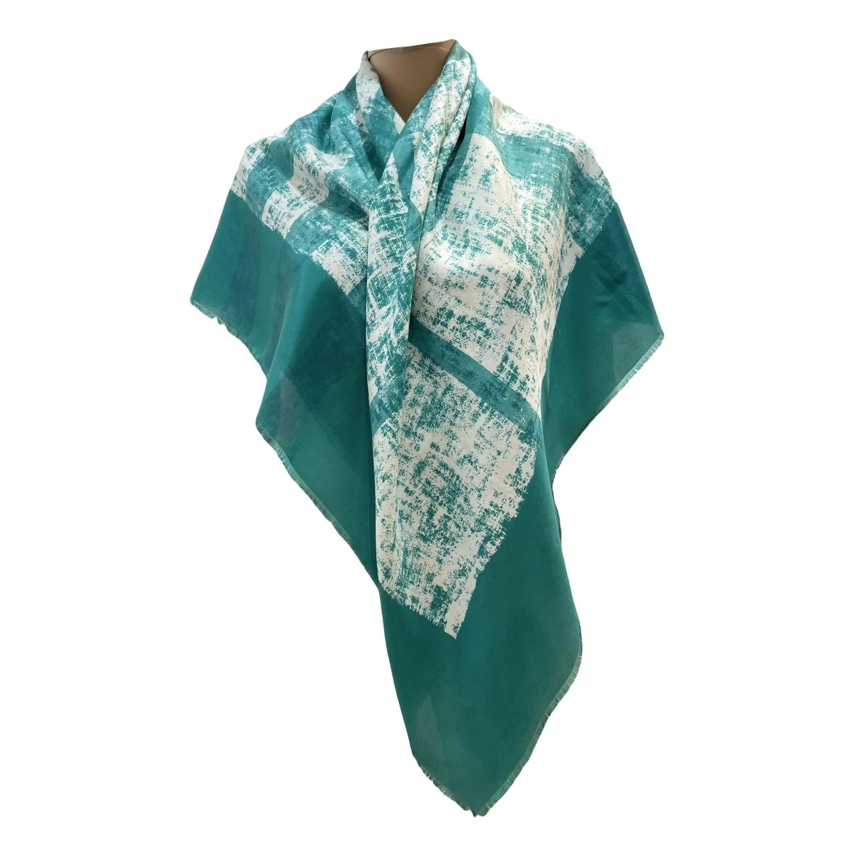 Pre-owned Burberry Silk Stole In Green