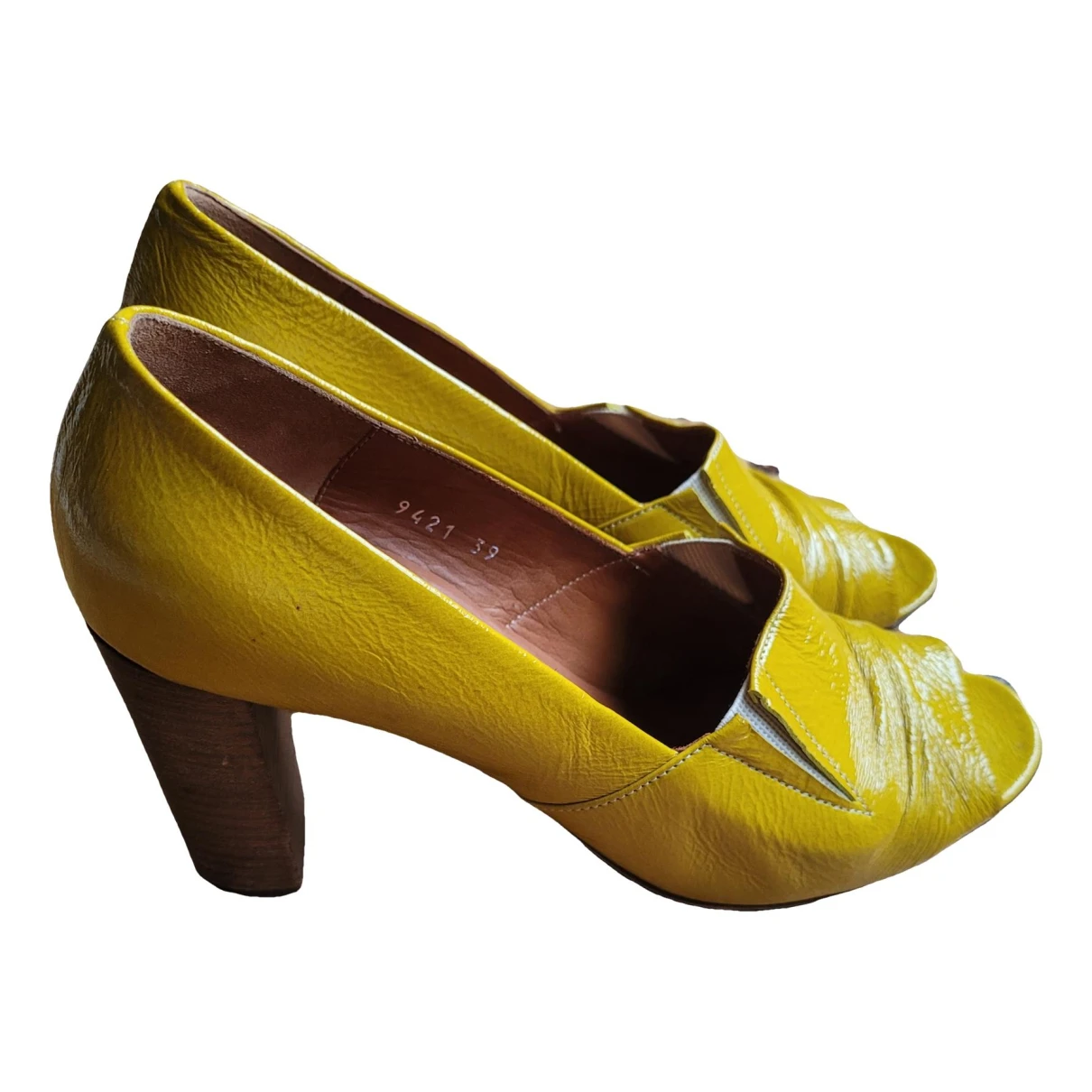 Pre-owned Dries Van Noten Patent Leather Heels In Yellow