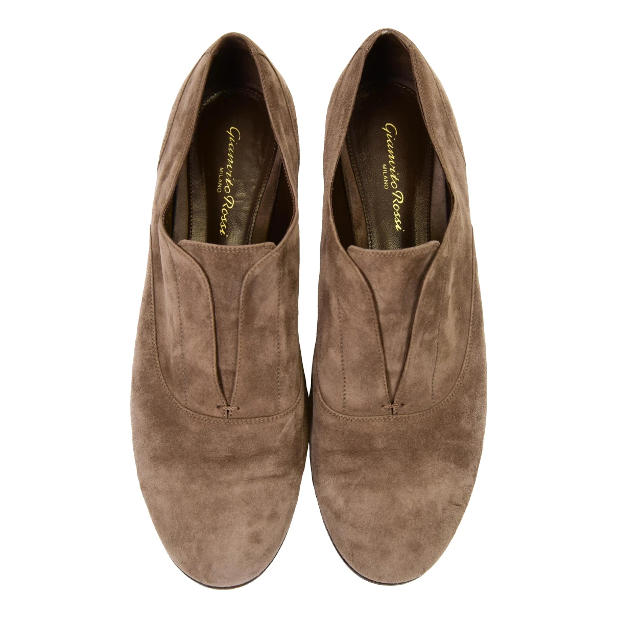 Pre-owned Gianvito Rossi Flats In Brown