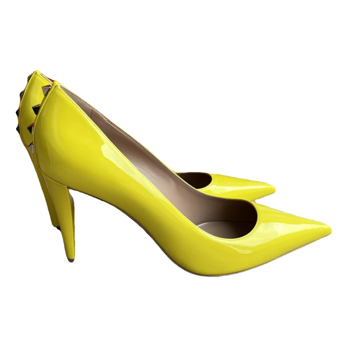 Pre-owned Valentino Garavani Rockstud Leather Heels In Yellow