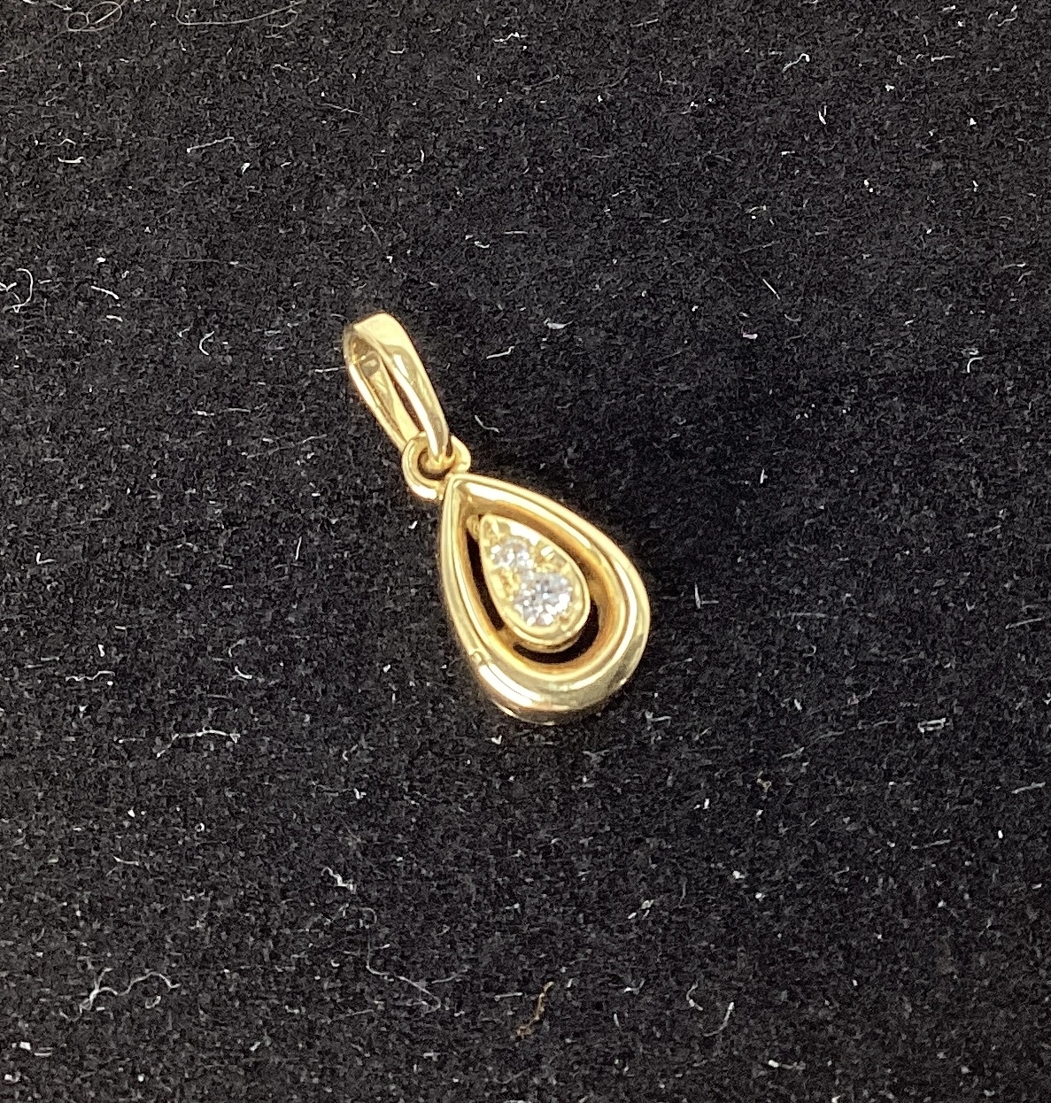 Pre-owned Dior Yellow Gold Pendant