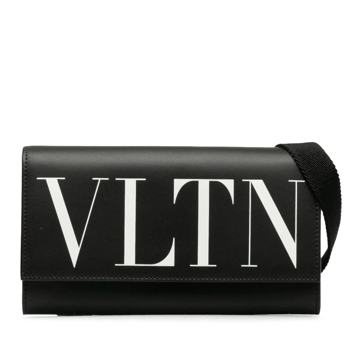 Pre-owned Valentino Garavani Leather Crossbody Bag In Black