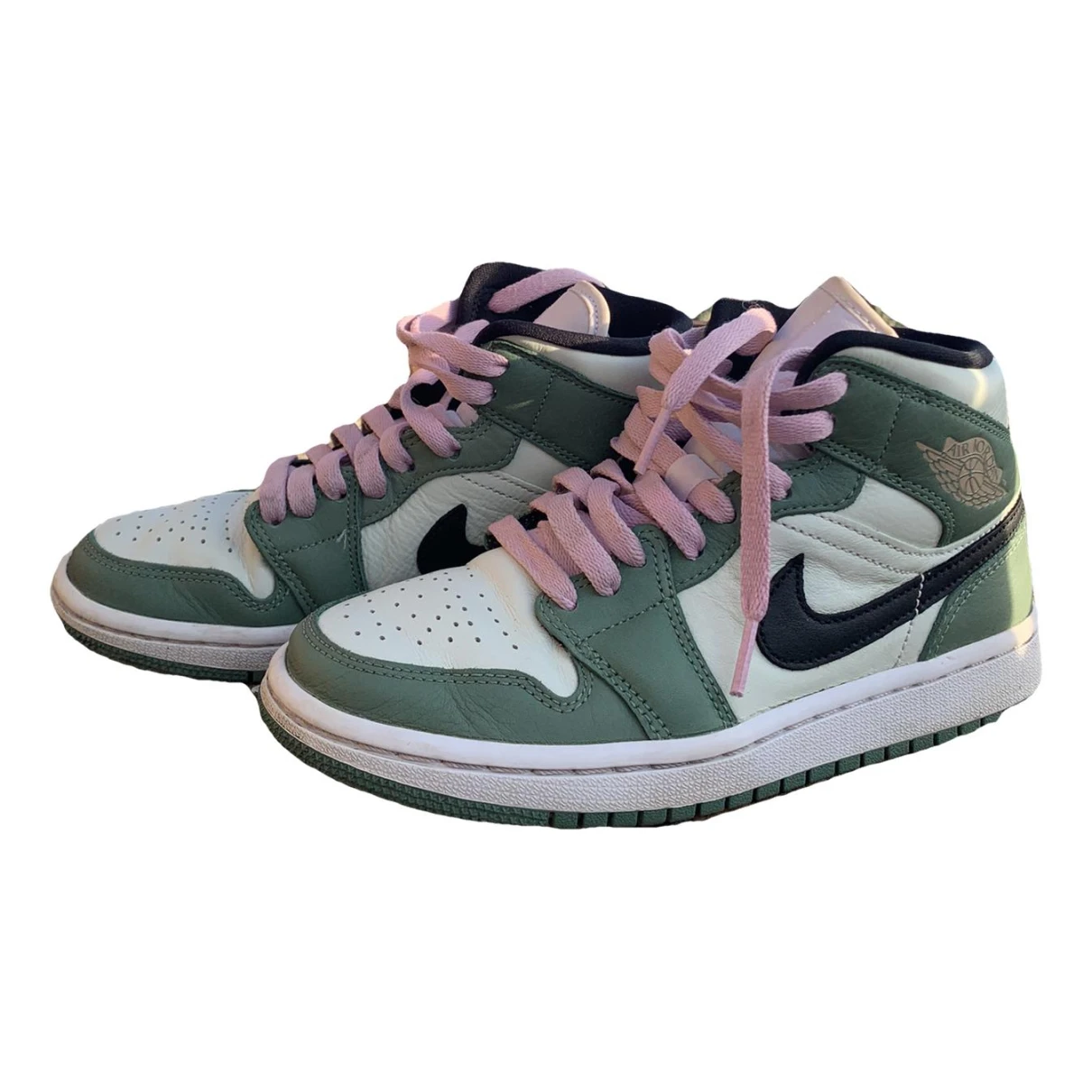 Pre-owned Jordan 1 Leather Trainers In Green