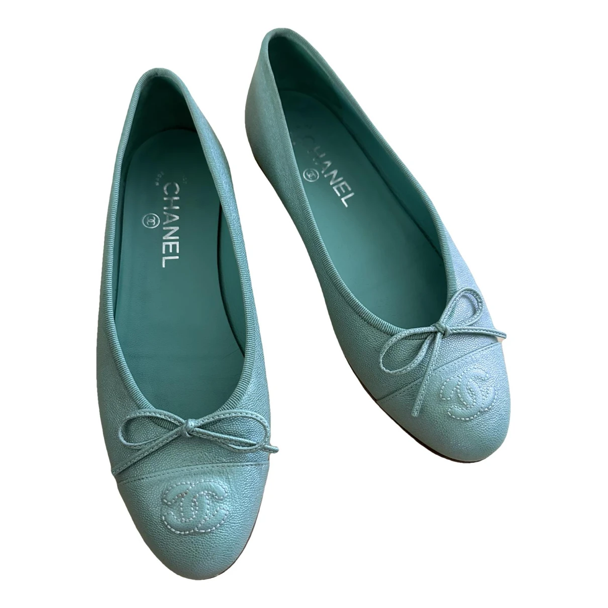 Pre-owned Chanel Leather Ballet Flats In Green