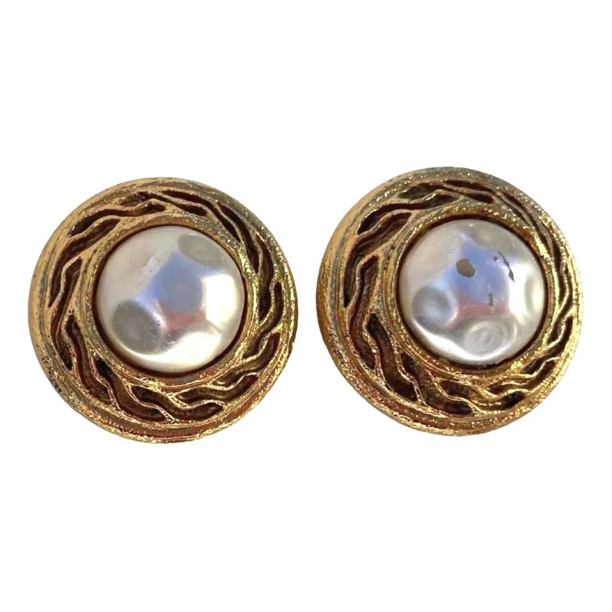 Pre-owned Chanel Baroque Earrings In Gold