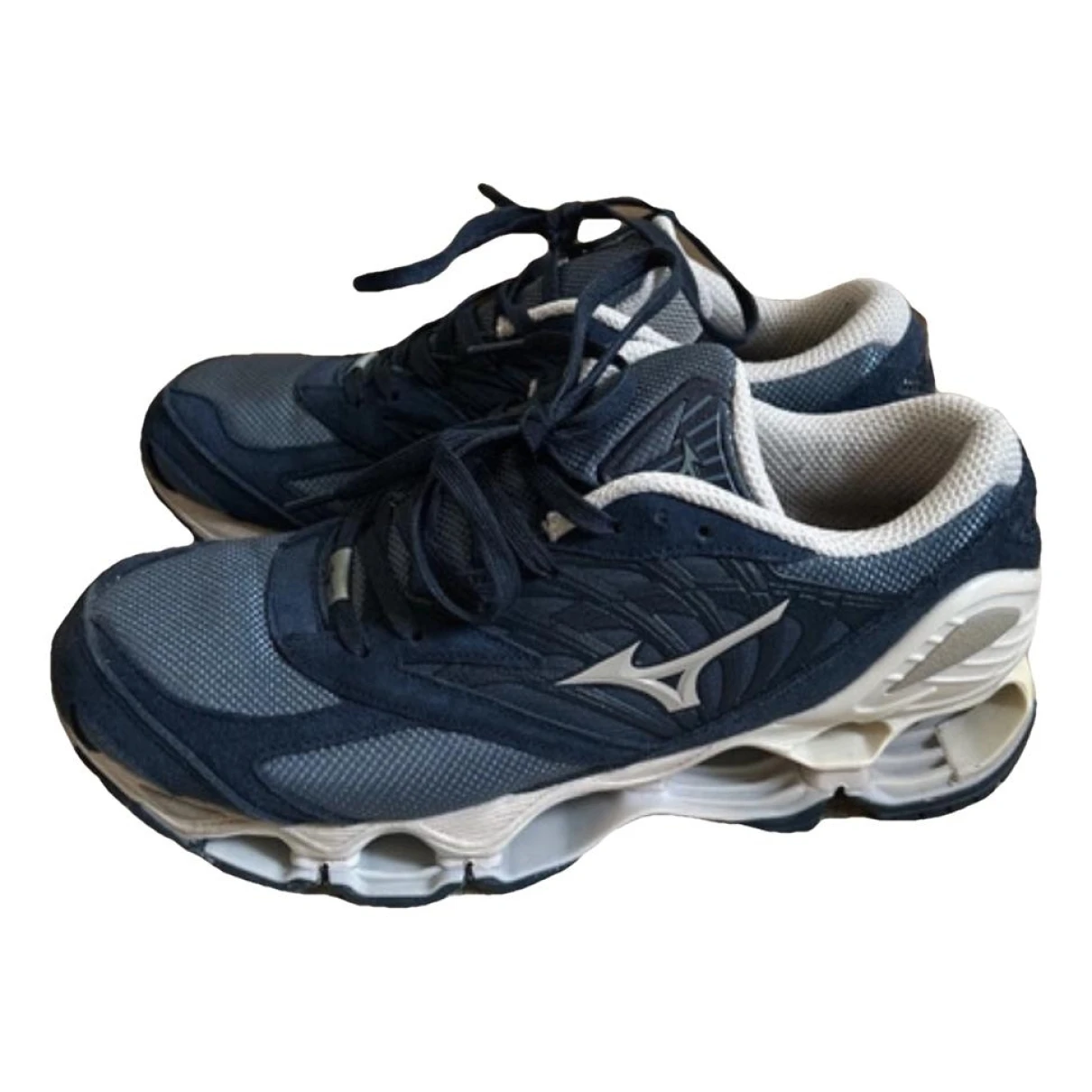 Pre-owned Mizuno Low Trainers In Navy