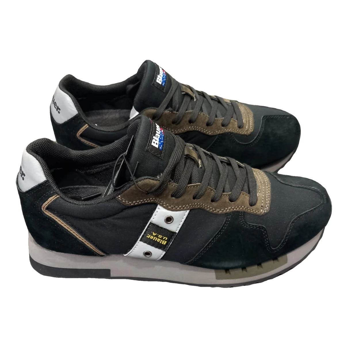 Pre-owned Blauer Low Trainers In Black