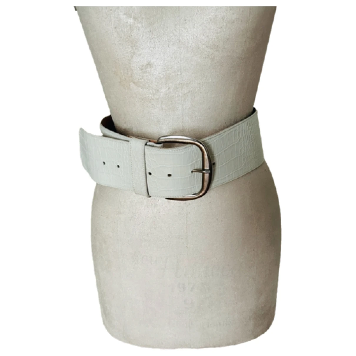 Pre-owned Iceberg Leather Belt In White