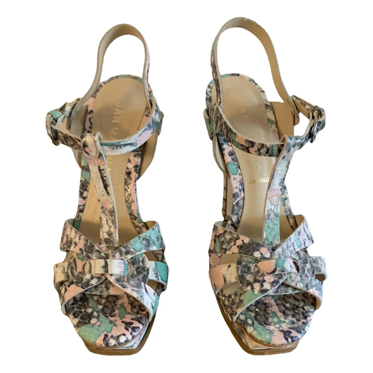 Pre-owned San Marina Leather Sandals In Green