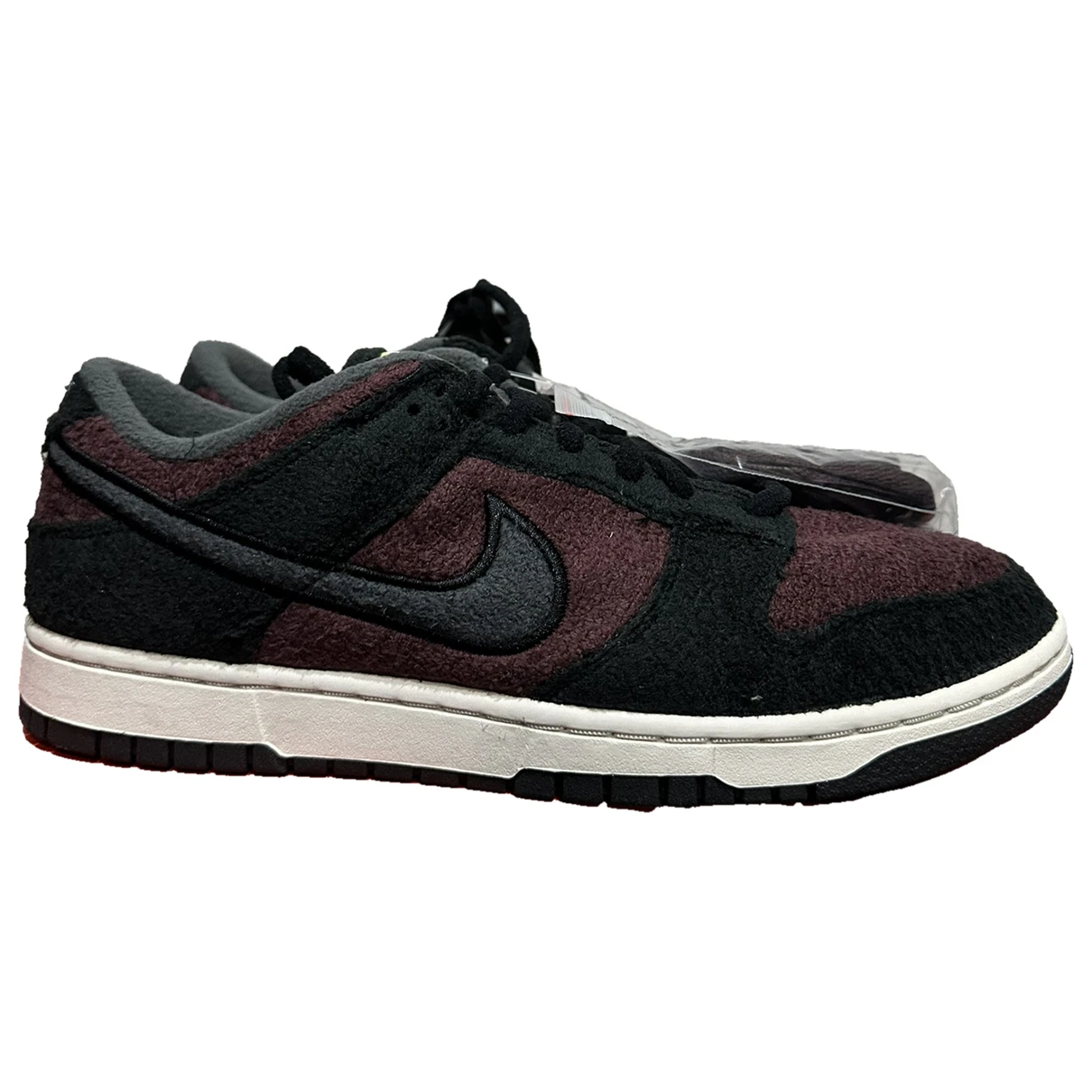 Pre-owned Nike Sb Dunk Low Low Trainers In Burgundy