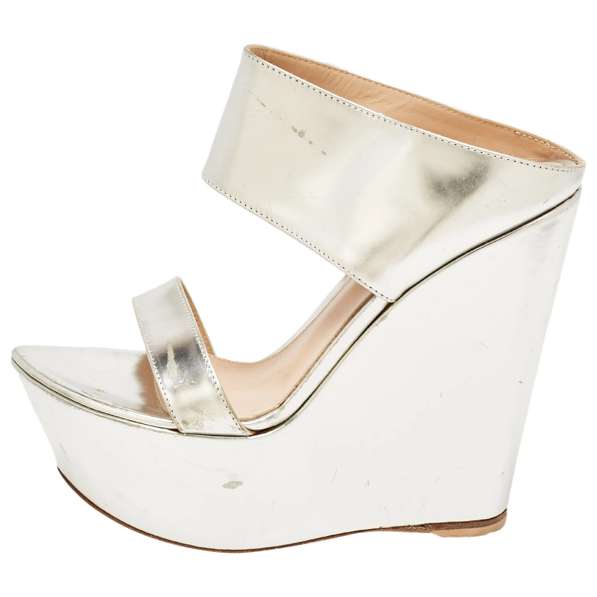 Pre-owned Gianvito Rossi Patent Leather Sandal In Metallic
