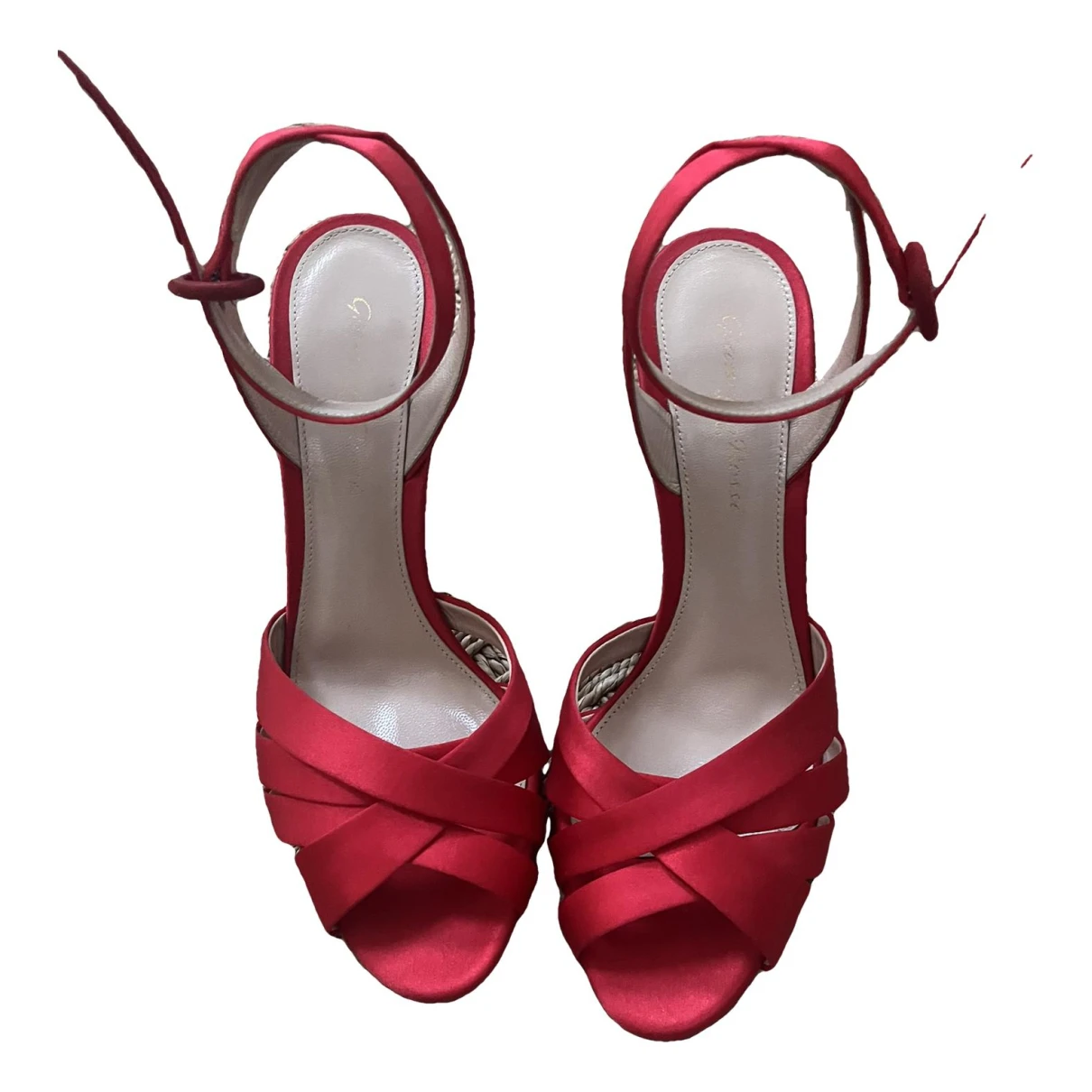 Pre-owned Gianvito Rossi Cloth Heels In Red