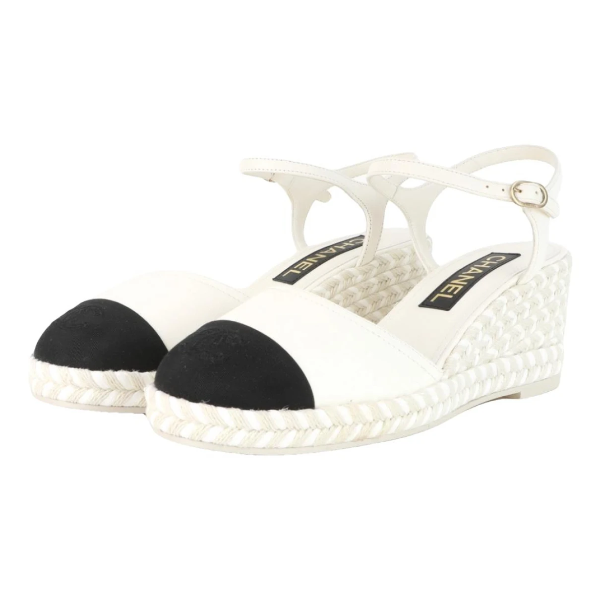 Pre-owned Chanel Leather Espadrilles In White