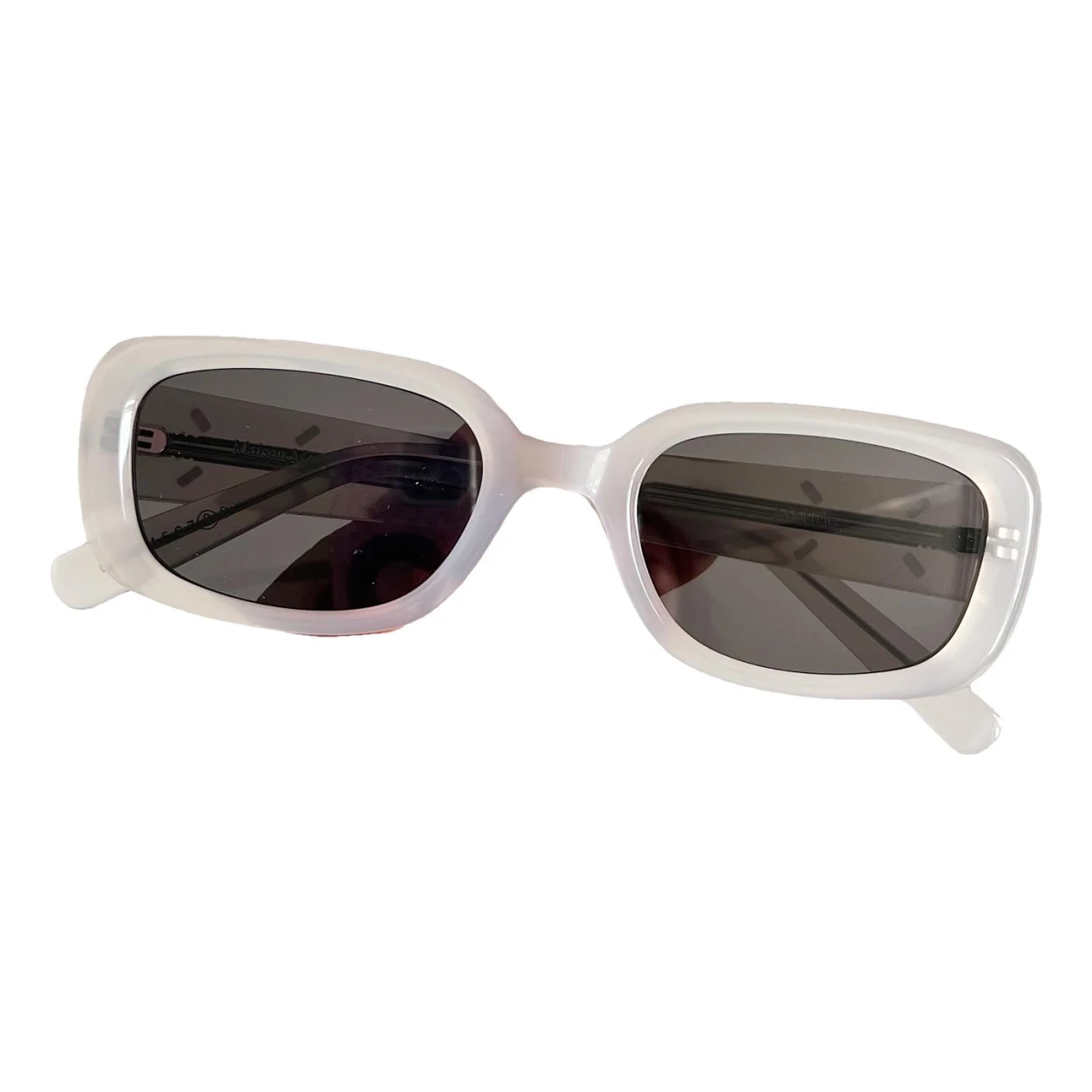 Pre-owned Gentle Monster Sunglasses In White